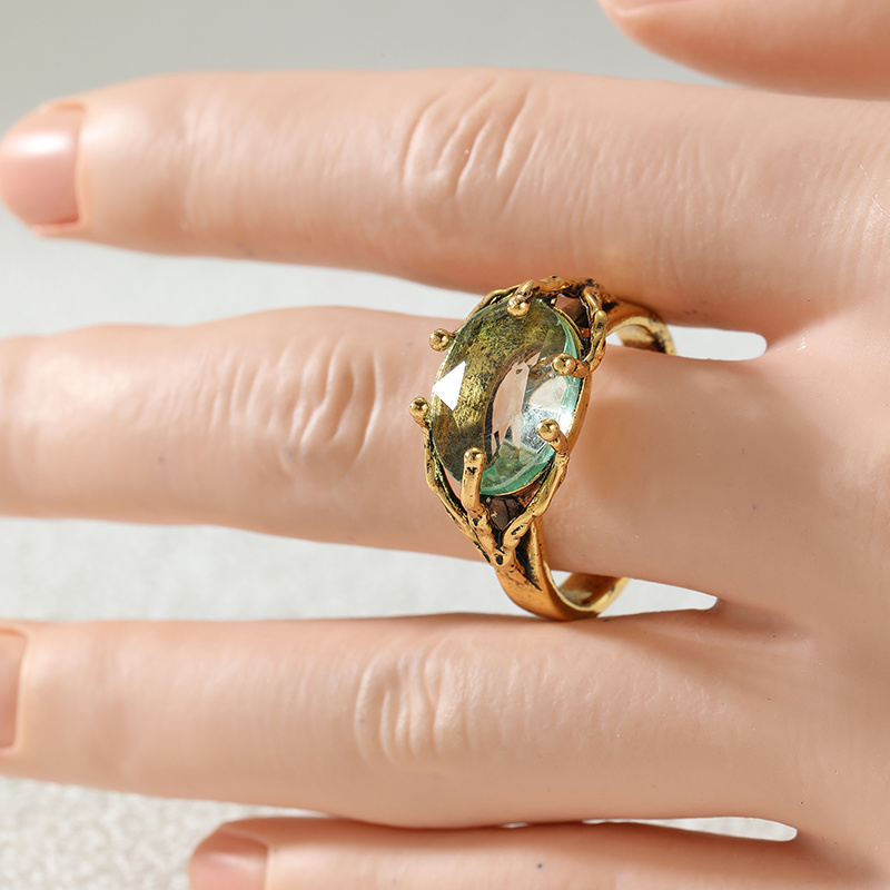 Ladies' Vintage Tree Branch Wrapped Ring